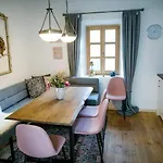 Aussee- Beletage Salzherrenhof- Kueche, Wlan, Netflix * Bad Aussee