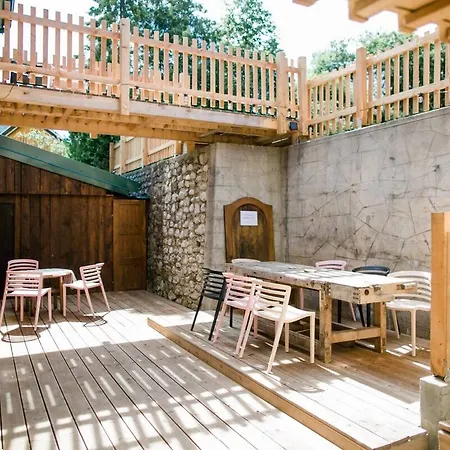 Aussee- Beletage Salzherrenhof- Kueche, Wlan, Netflix