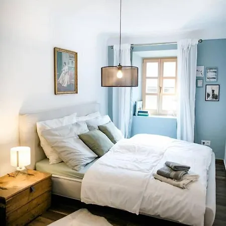 Aussee- Beletage Salzherrenhof- Kueche, Wlan, Netflix Appartement