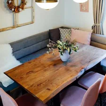 Appartement Aussee- Beletage Salzherrenhof- Kueche, Wlan, Netflix *