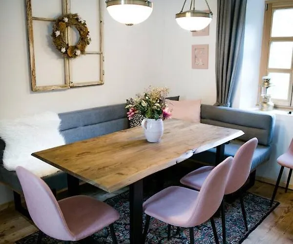 Aussee- Beletage Salzherrenhof- Kueche, Wlan, Netflix Apartman *