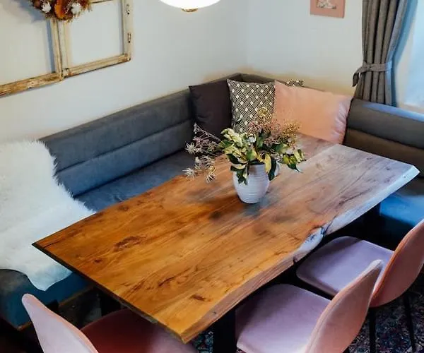 Aussee- Beletage Salzherrenhof- Kueche, Wlan, Netflix * バート・アウスゼー