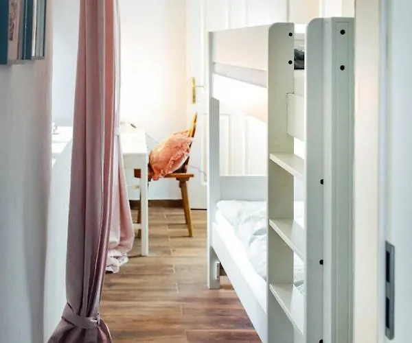 Aussee- Beletage Salzherrenhof- Kueche, Wlan, Netflix * 巴特奥塞